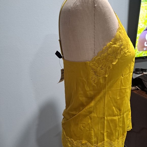 Express Satin blouse size small - Picture 5 of 7